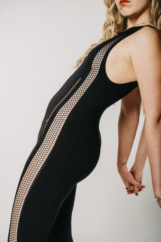 VAINVER Abiline catsuit s otevřenými zády a cut-outy