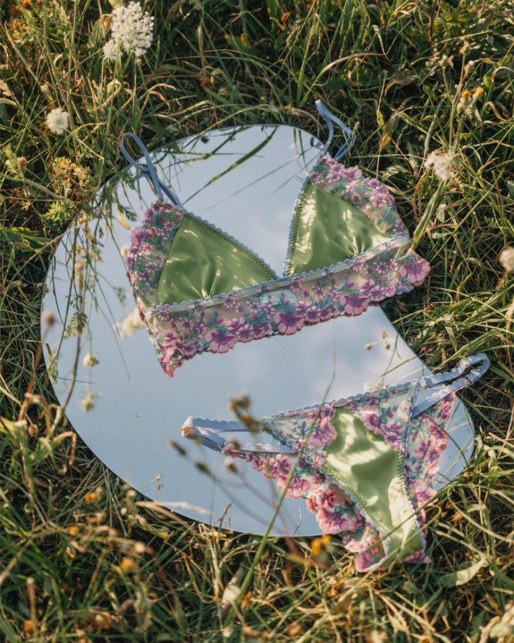 Bobbie Midline Bralette - Velikost: L