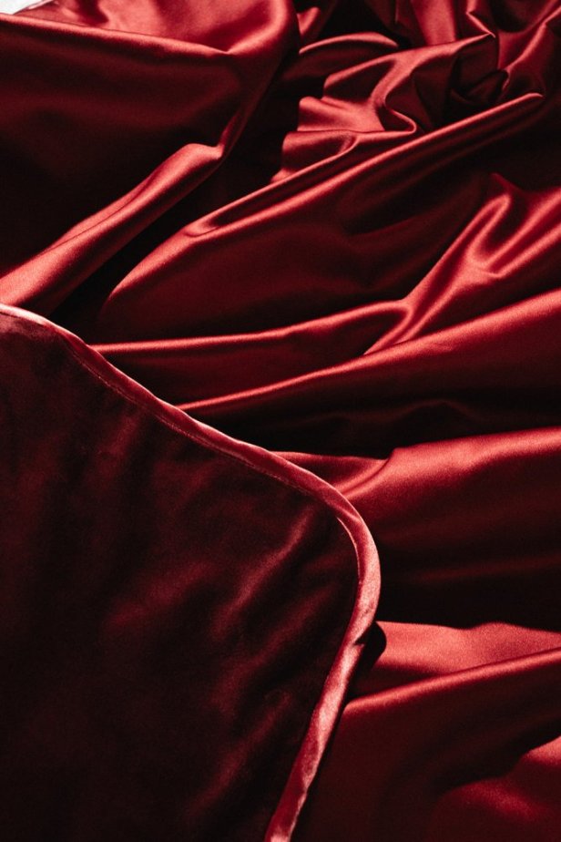 DIVA DIVE deka 180x200cm - DIVA DIVE deka 180x200cm: Red Seduction 180x200cm + shopper (one size)