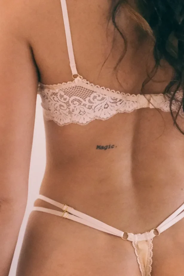 Josie Dainty Triangle Bralette - Velikost: L