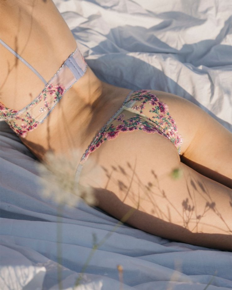 Bobbie Midline Bralette - Velikost: L