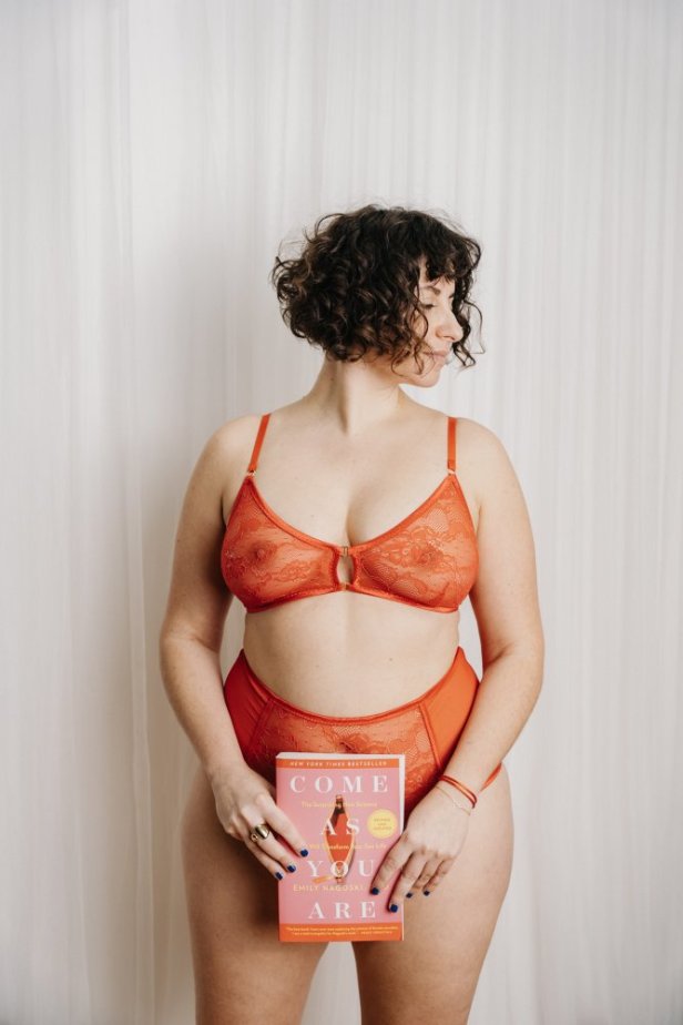 Erotické kalhotky “Crotchlessky” Tichée krajka/tyl červená - Velikost: S