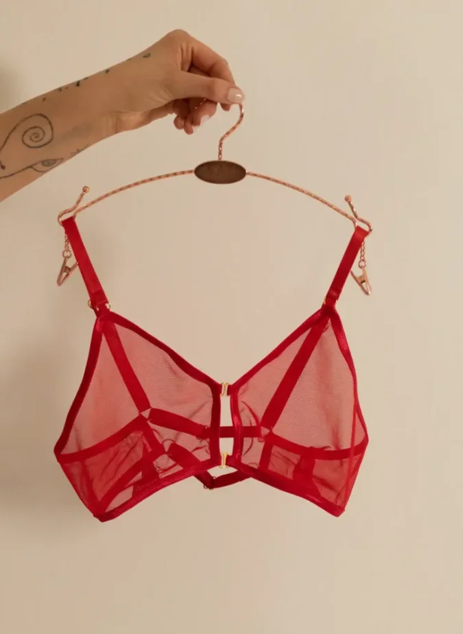 Podprsenka hladká tylová červená SHEIO - Velikost: S