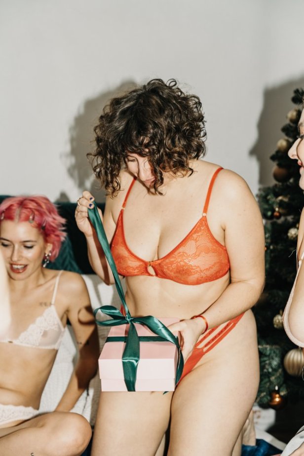 Podprsenka krajková červená SHEIO - Velikost: M