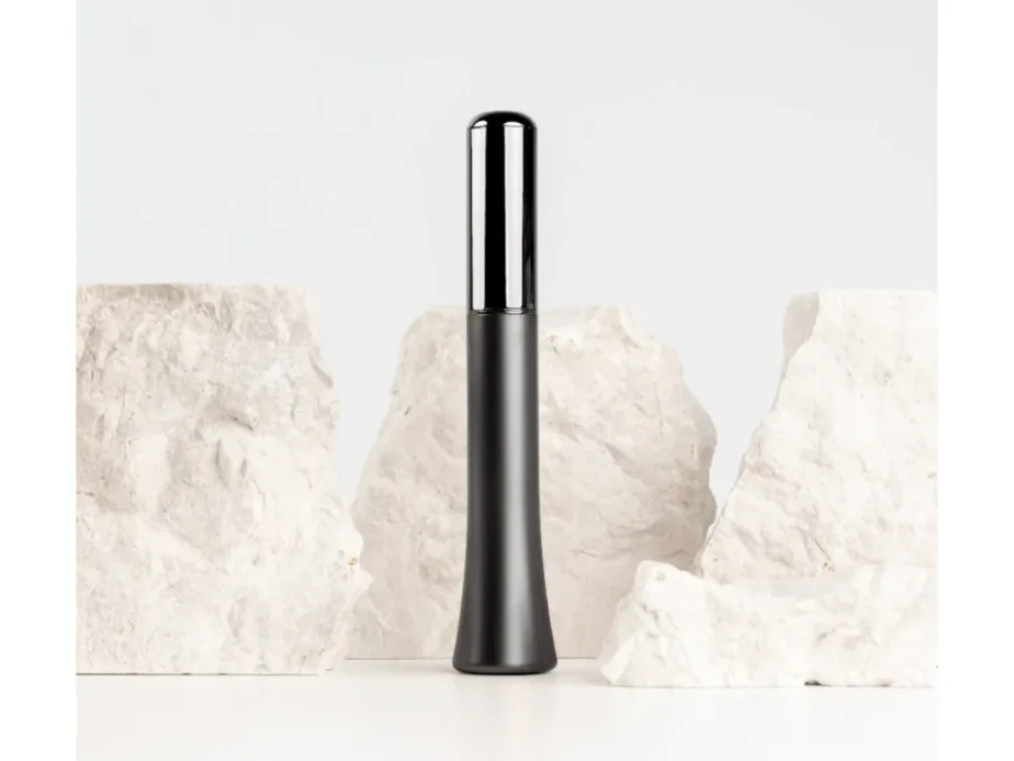 CRAVE Wink+  luxusní kovový mini vibrátor - Barva: Gunmetal