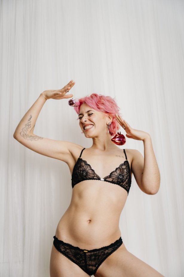 May Dainty Triangle Bralette - Velikost: M